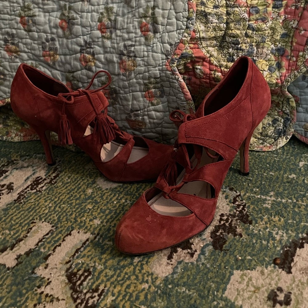 Plenty by Tracy Reese heels!